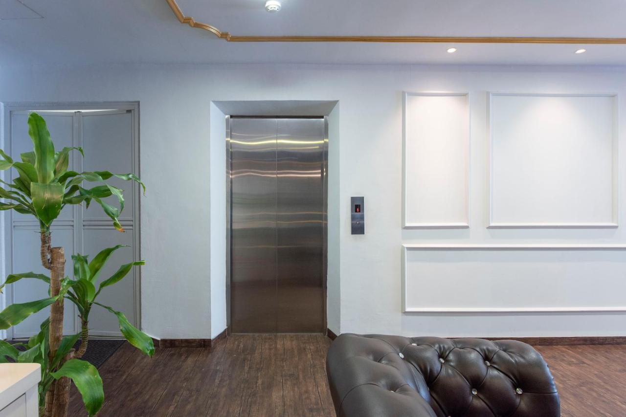 Oyo 90403 North City Hotel Johor Bahru Dış mekan fotoğraf