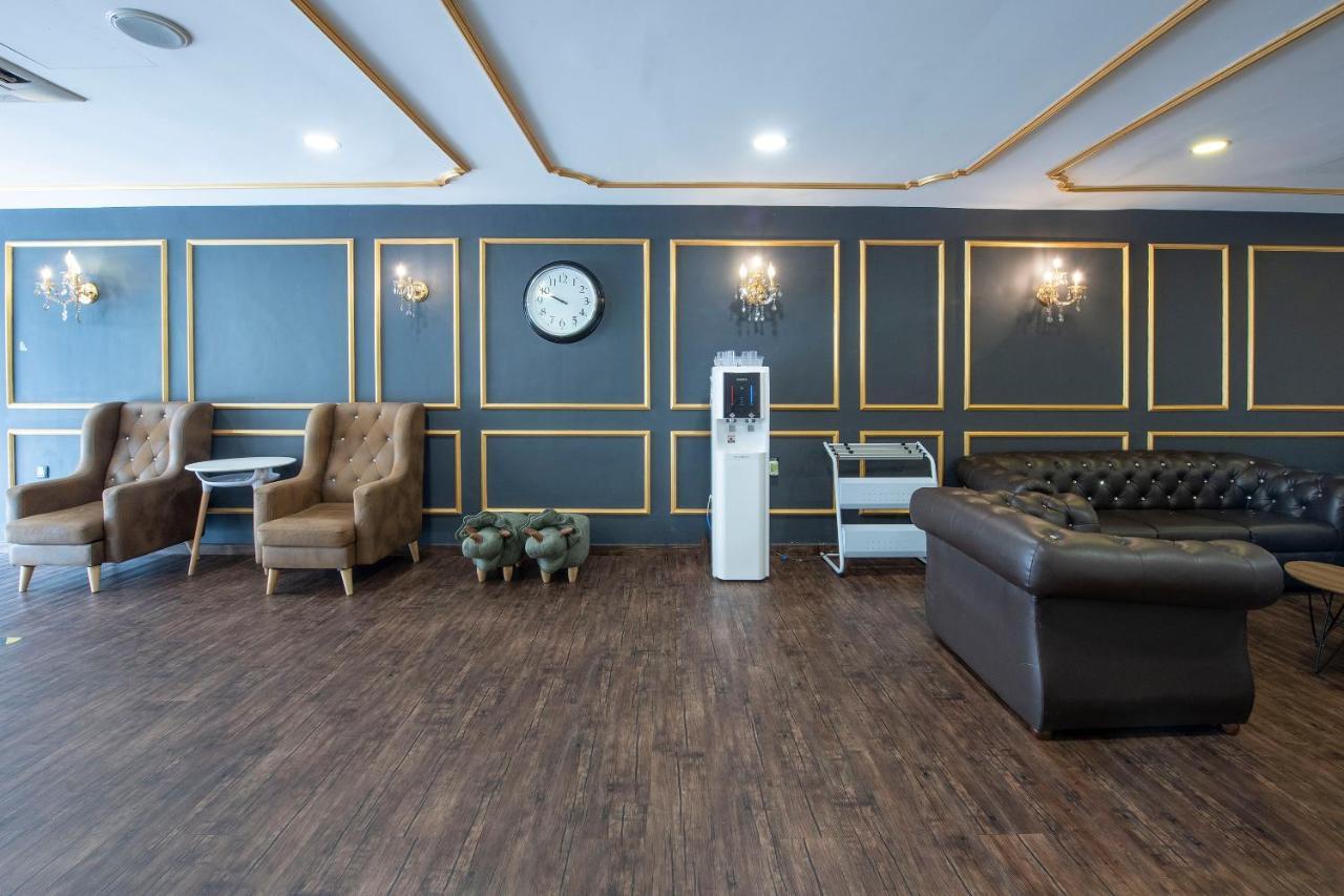 Oyo 90403 North City Hotel Johor Bahru Dış mekan fotoğraf