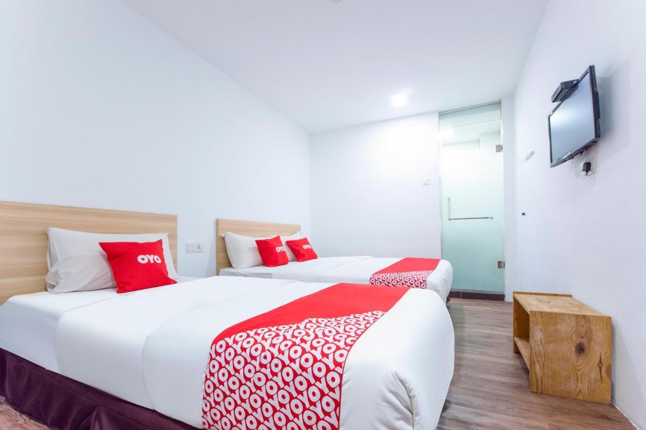 Oyo 90403 North City Hotel Johor Bahru Dış mekan fotoğraf