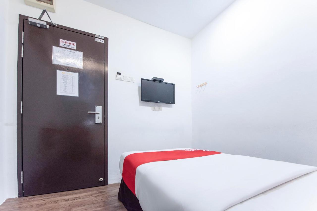 Oyo 90403 North City Hotel Johor Bahru Dış mekan fotoğraf