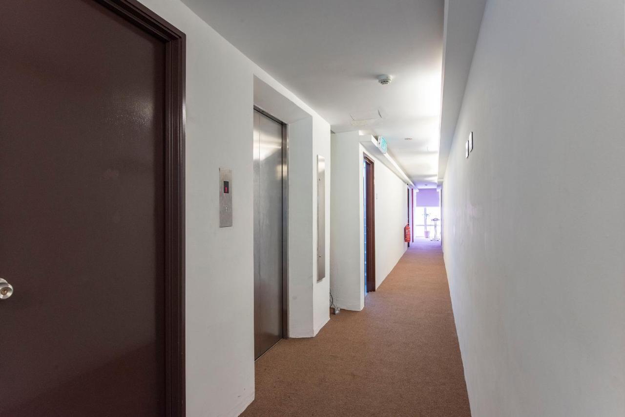 Oyo 90403 North City Hotel Johor Bahru Dış mekan fotoğraf