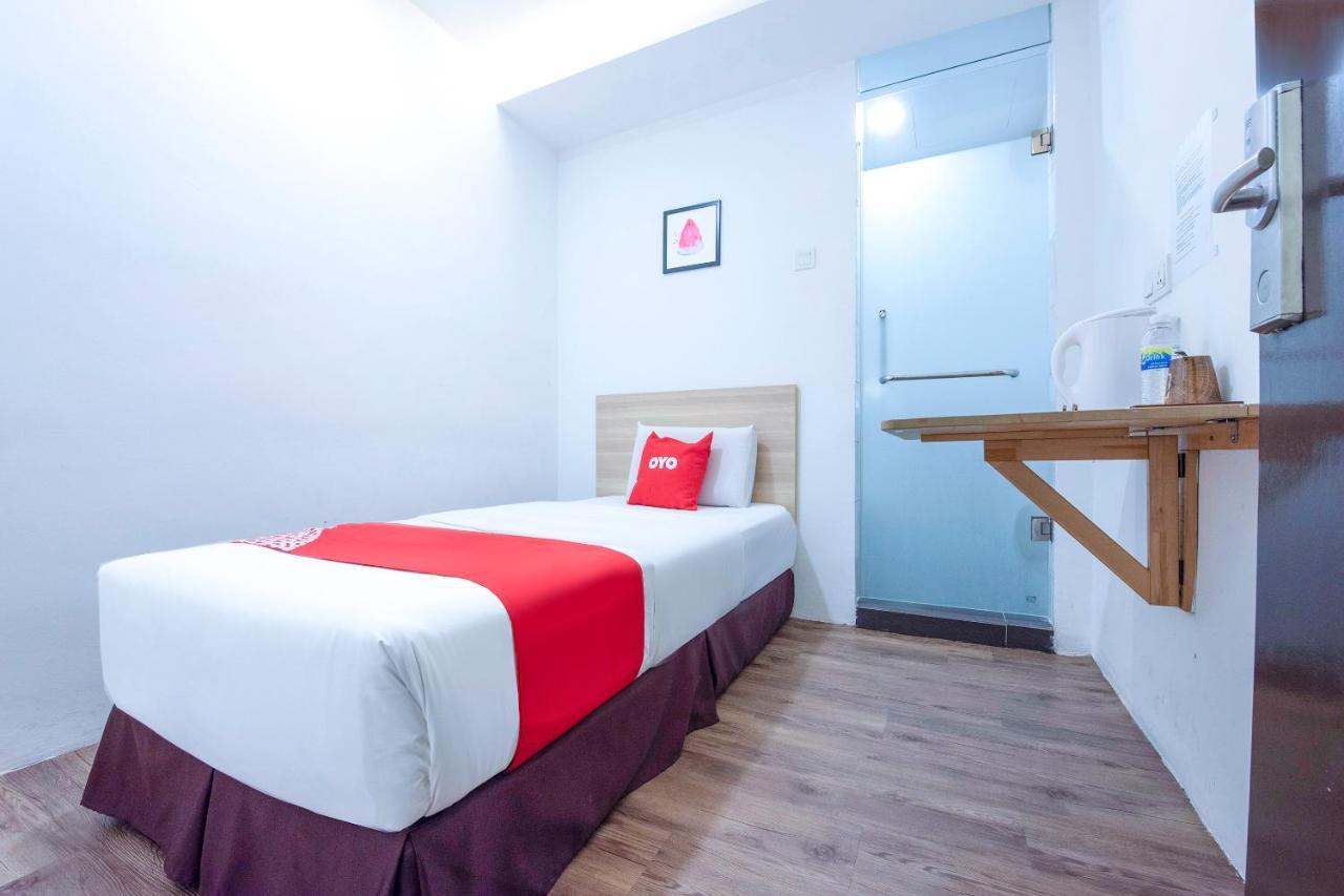 Oyo 90403 North City Hotel Johor Bahru Dış mekan fotoğraf